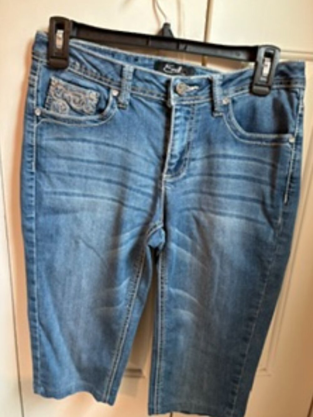 Earl Jean Women's Bermuda Shorts Medium  Wash Embellished Pockets Size 4
